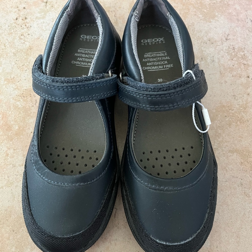 Geox girls dress shoe size EU30